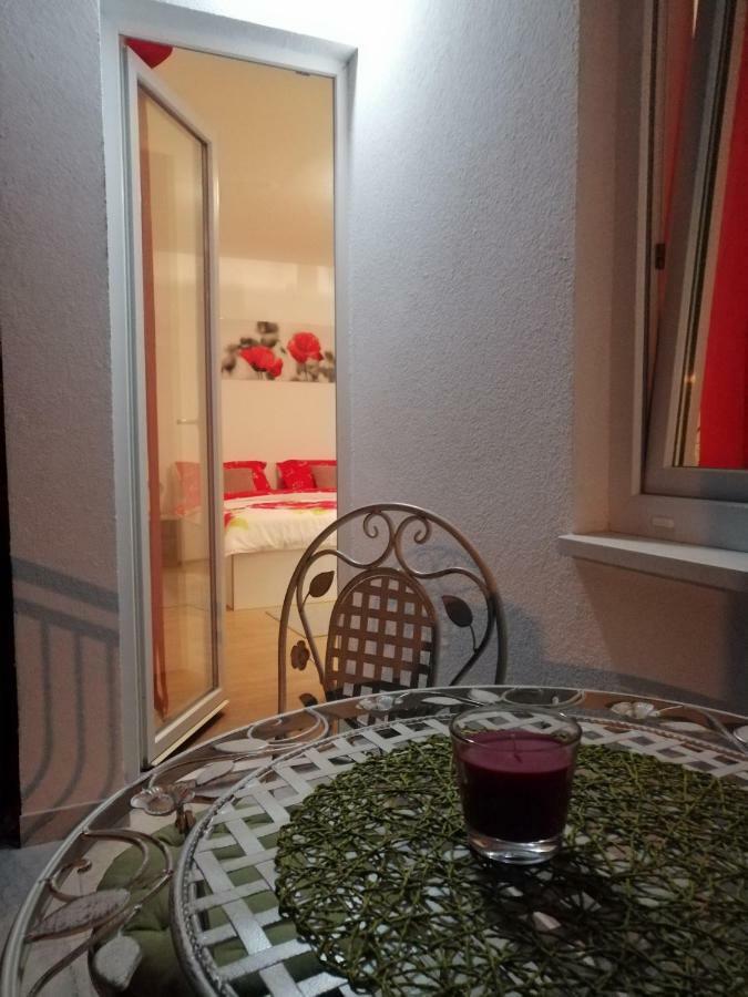Cosy Apartment Road A6 Фужине Экстерьер фото