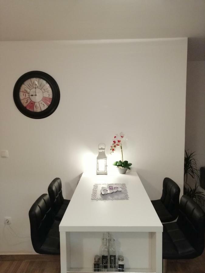 Cosy Apartment Road A6 Фужине Экстерьер фото